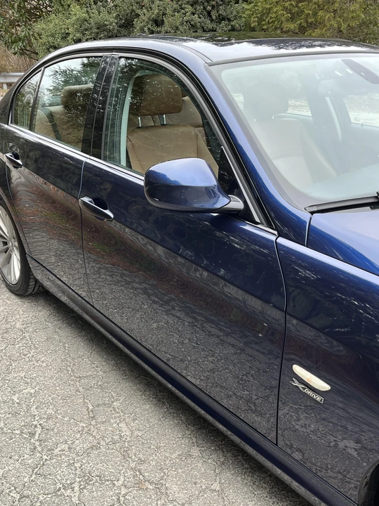 2011 BMW E90 3 Series Sedan - Image 17 of 25
