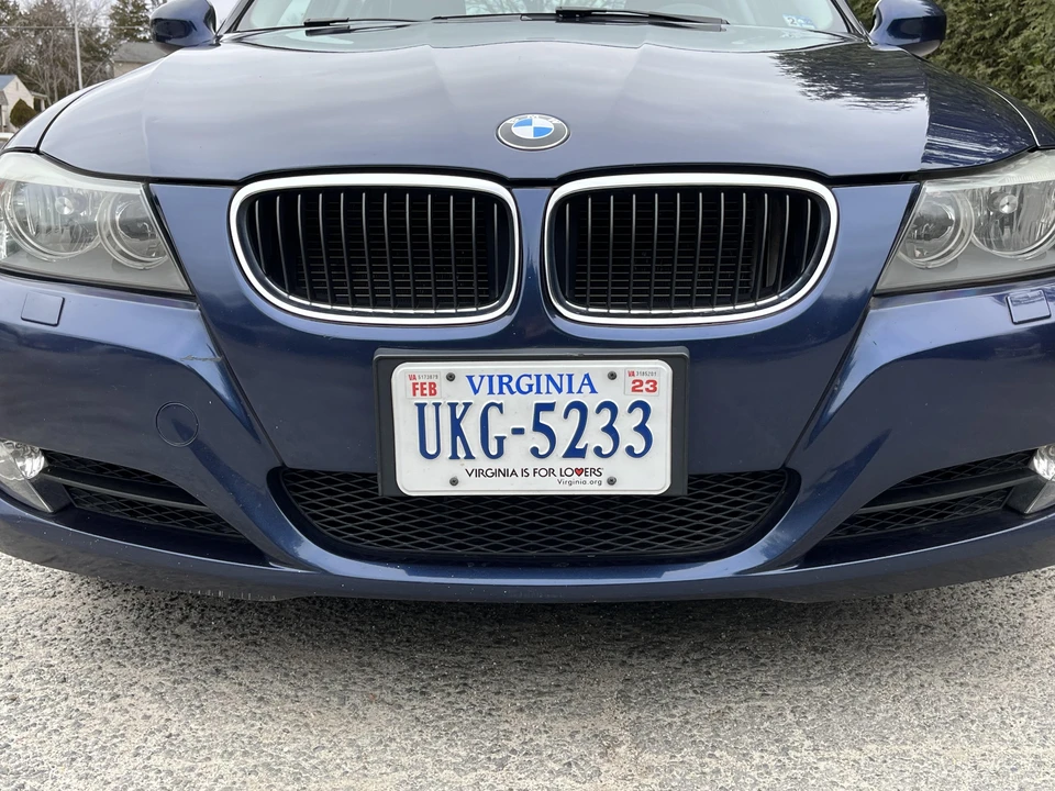 2011 BMW E90 3 Series Sedan - Image 13 of 25