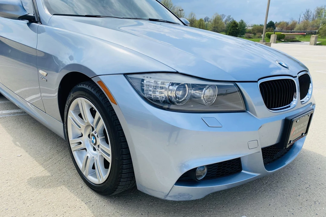 2011 BMW E90 3 Series Sedan - Image 28 of 31