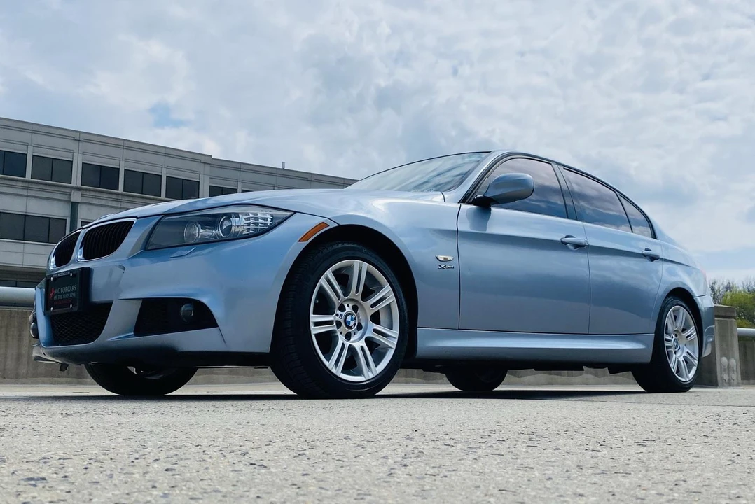 2011 BMW E90 3 Series Sedan - Image 9 of 31