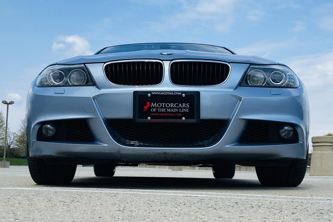 2011 BMW E90 3 Series Sedan - Image 7 of 31