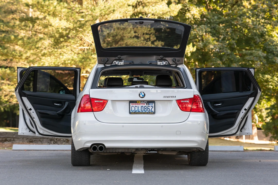 2011 BMW E91 3 Series Touring - Image 10 of 31