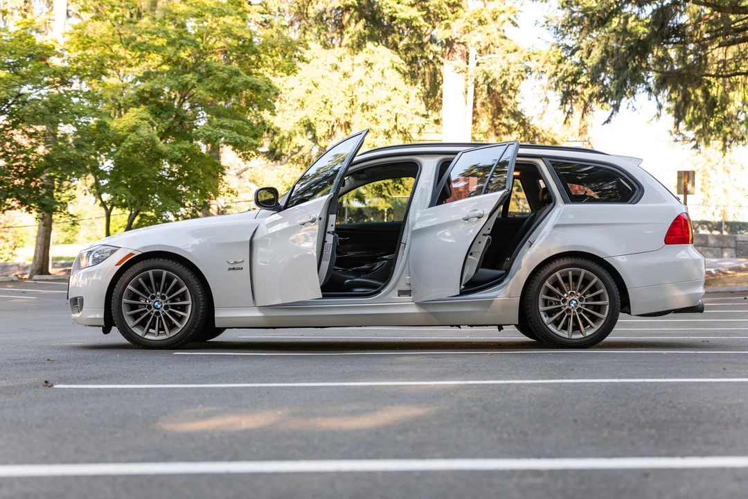 2011 BMW E91 3 Series Touring - Image 11 of 31
