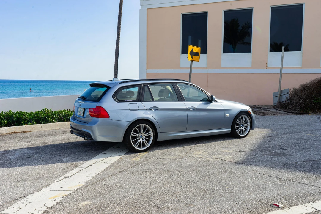 2011 BMW E91 3 Series Touring - Image 9 of 31