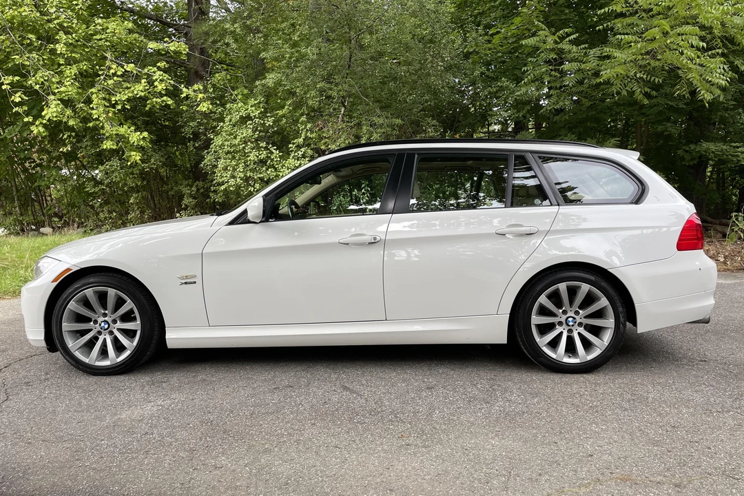 2011 BMW E91 3 Series Touring - Image 3 of 31