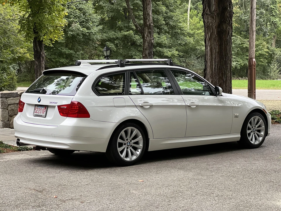 2011 BMW E91 3 Series Touring - Image 12 of 31
