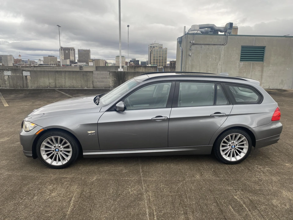 2011 BMW E91 3 Series Touring - Image 10 of 31