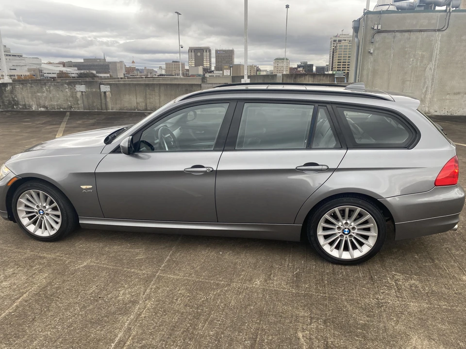 2011 BMW E91 3 Series Touring - Image 12 of 31