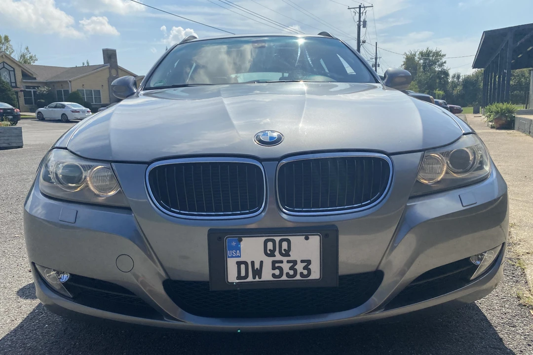 2011 BMW E91 3 Series Touring - Image 2 of 31
