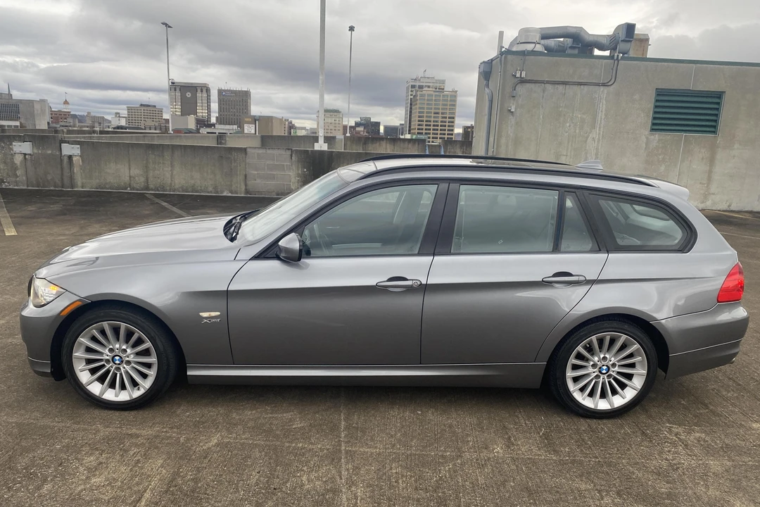 2011 BMW E91 3 Series Touring - Image 3 of 31