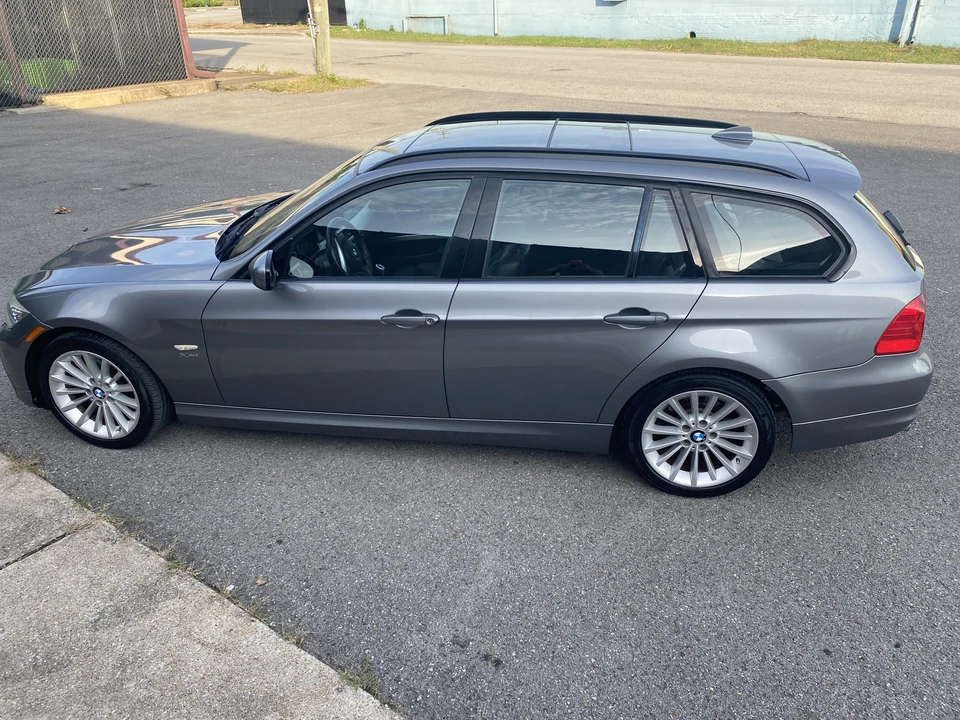 2011 BMW E91 3 Series Touring - Image 13 of 31