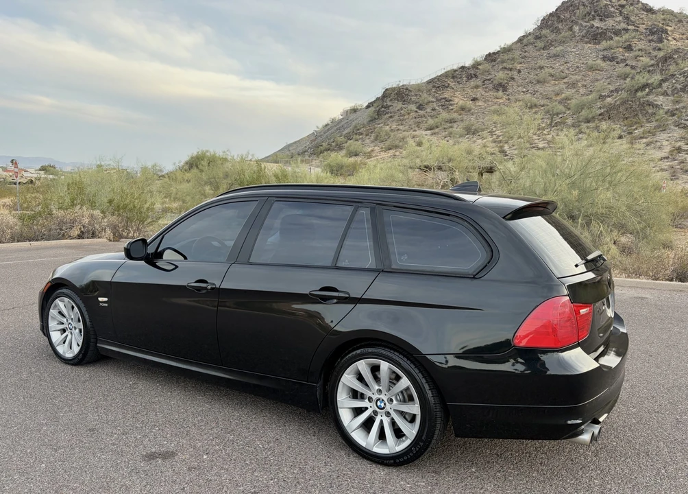 2011 BMW E91 3 Series Touring - Image 14 of 31