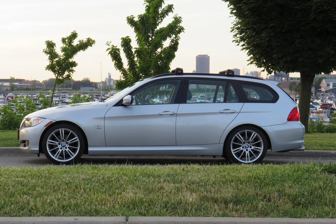 2011 BMW E91 3 Series Touring - Image 11 of 31
