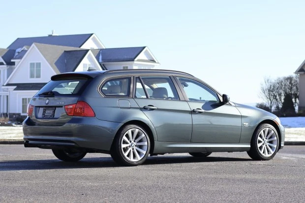2011 BMW E91 3 Series Touring - Image 2 of 8