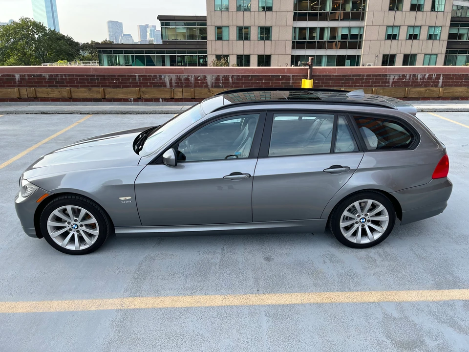 2011 BMW E91 3 Series Touring - Image 13 of 31