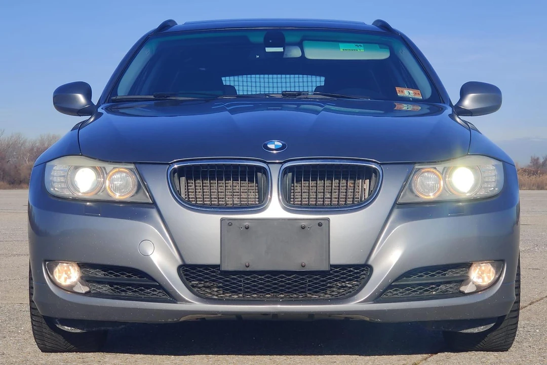 2011 BMW E91 3 Series Touring - Image 2 of 31