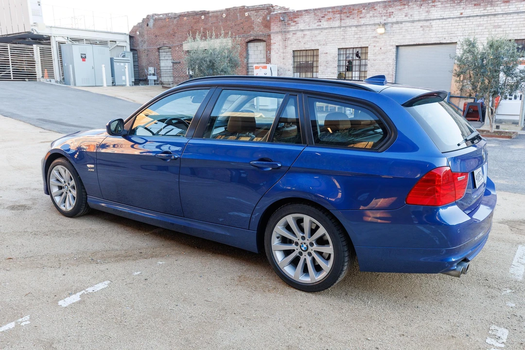 2011 BMW E91 3 Series Touring - Image 9 of 31