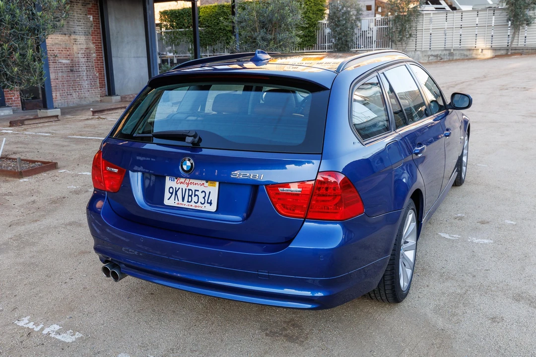2011 BMW E91 3 Series Touring - Image 14 of 31