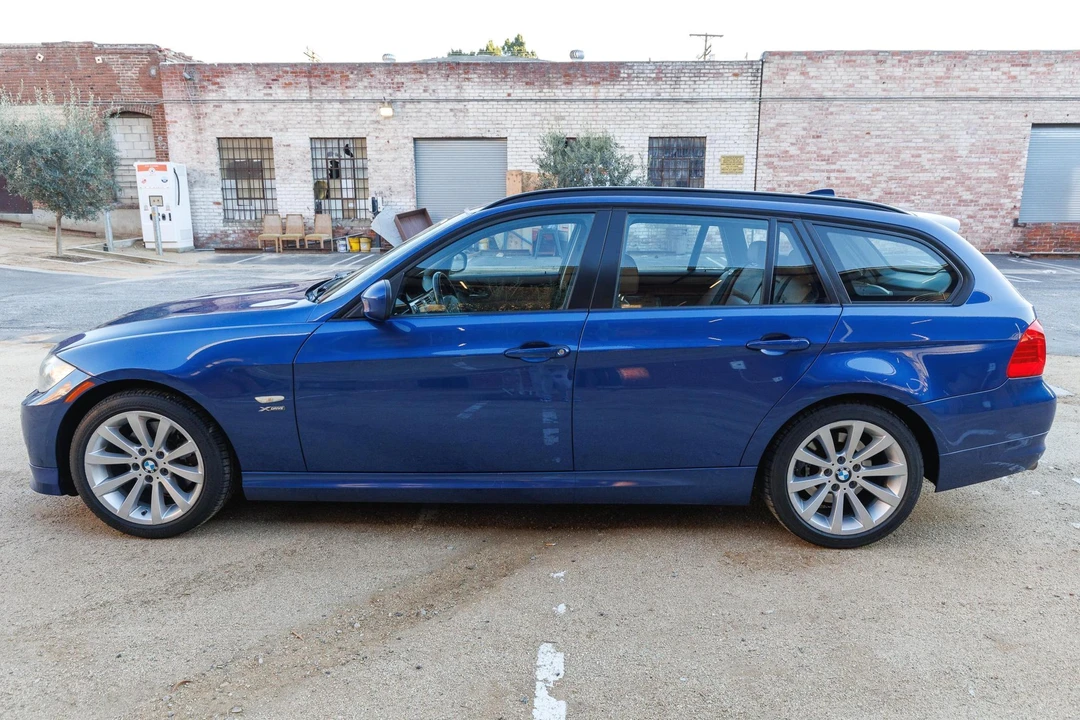 2011 BMW E91 3 Series Touring - Image 3 of 31