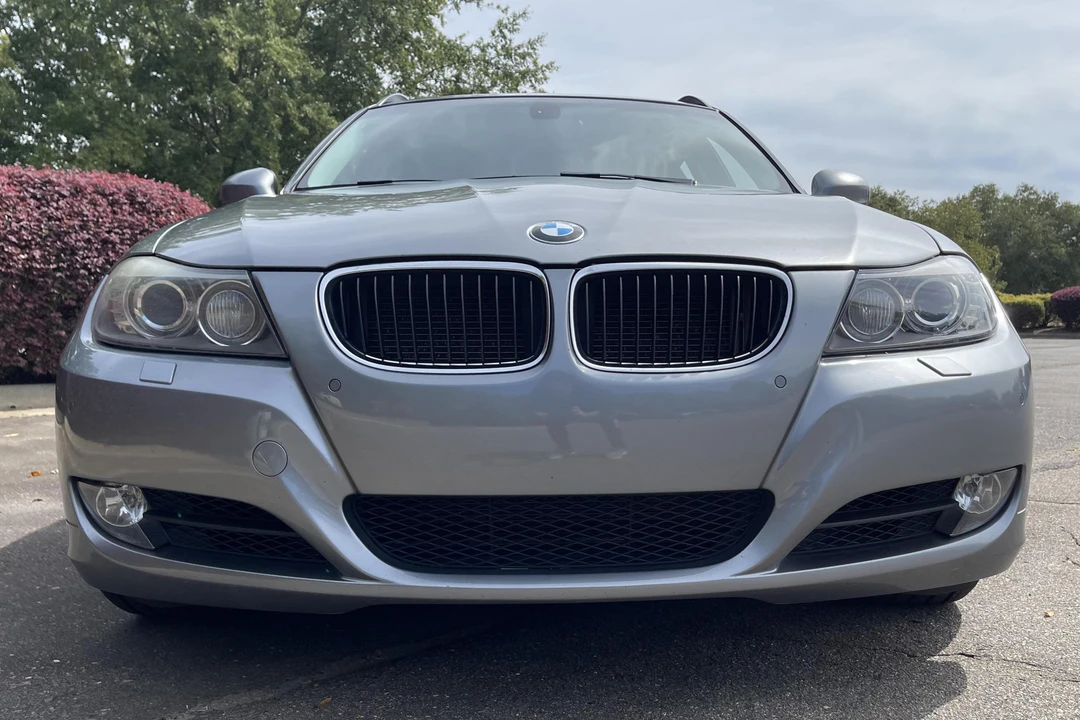 2011 BMW E91 3 Series Touring - Image 2 of 31