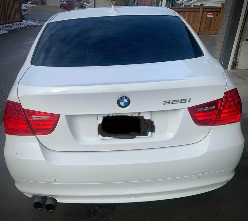 2011 BMW E90 3 Series Sedan - Image 4 of 10