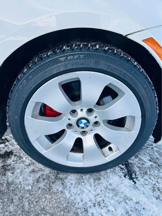 2011 BMW E90 3 Series Sedan - Image 6 of 11