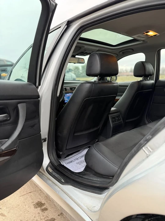 2011 BMW E90 3 Series Sedan - Image 13 of 15