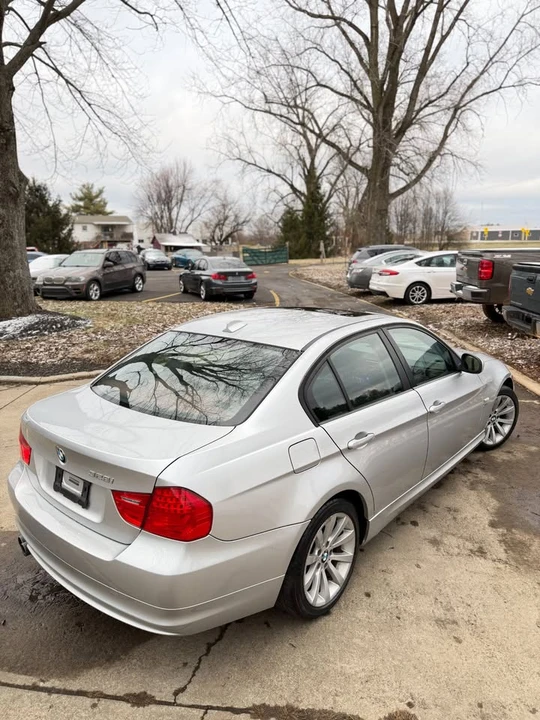 2011 BMW E90 3 Series Sedan - Image 3 of 15