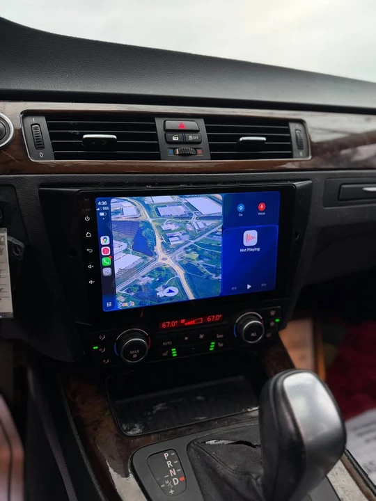 2011 BMW E90 3 Series Sedan - Image 10 of 15