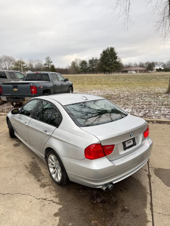 2011 BMW E90 3 Series Sedan - Image 2 of 15