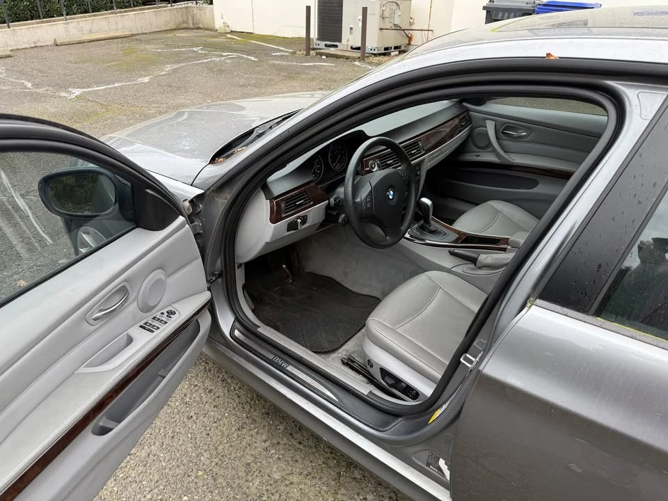 2011 BMW E90 3 Series Sedan - Image 8 of 12