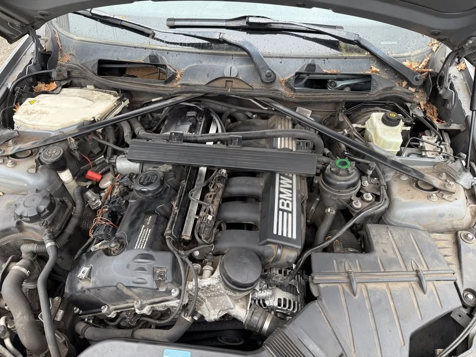 2011 BMW E90 3 Series Sedan - Image 12 of 12