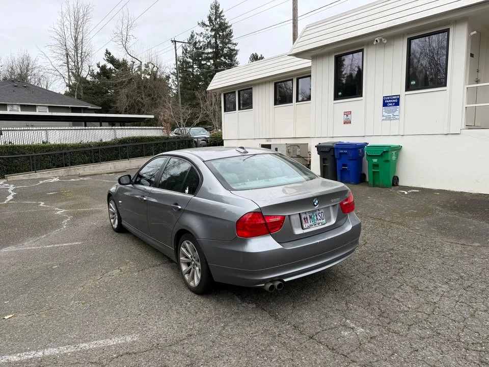 2011 BMW E90 3 Series Sedan - Image 3 of 12