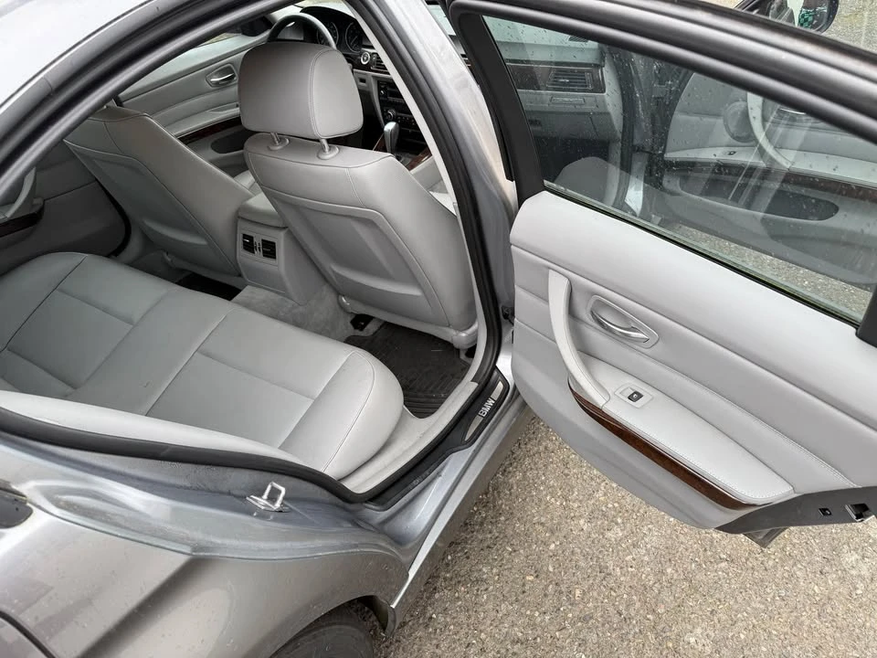2011 BMW E90 3 Series Sedan - Image 7 of 12