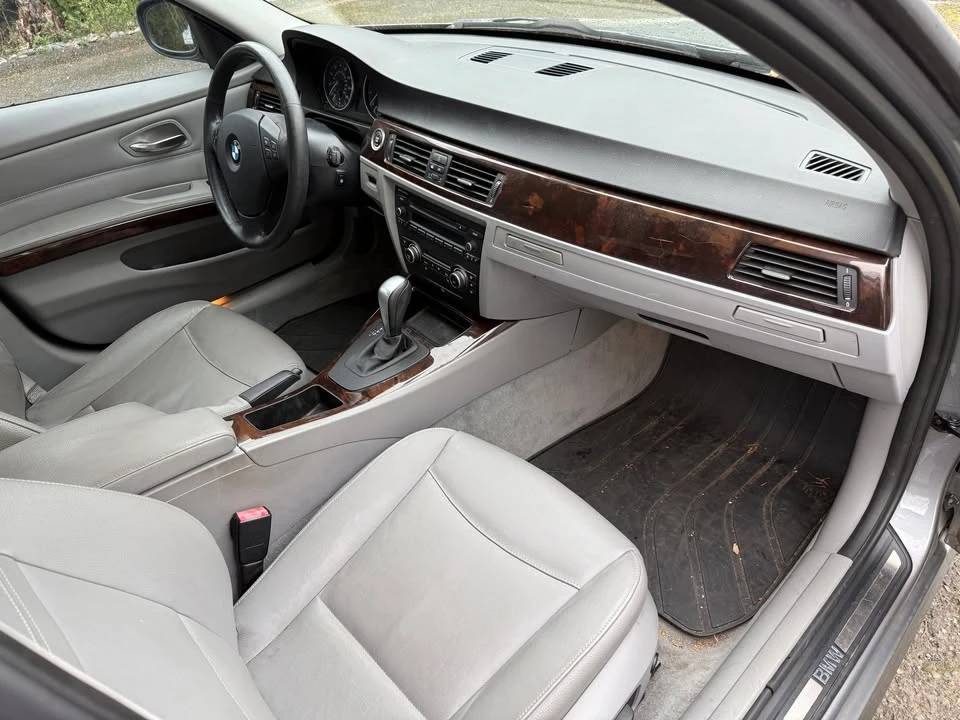 2011 BMW E90 3 Series Sedan - Image 6 of 12