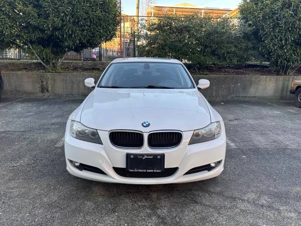 2011 BMW E90 3 Series Sedan - Image 3 of 12