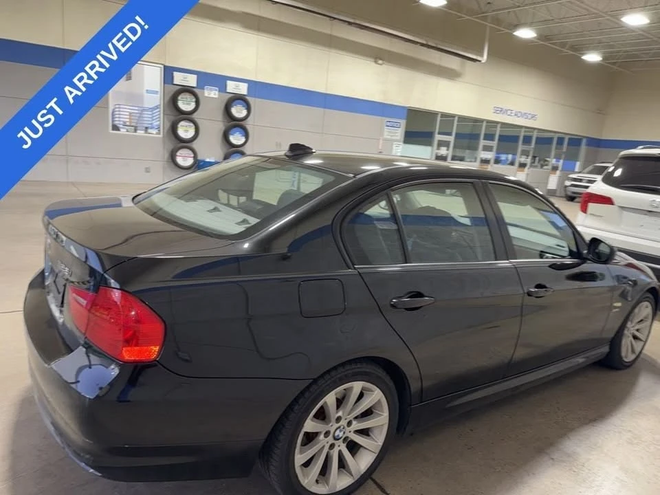 2011 BMW E90 3 Series Sedan - Image 3 of 6