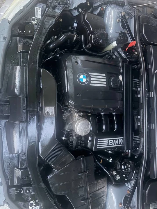 2011 BMW E90 3 Series Sedan - Image 8 of 8