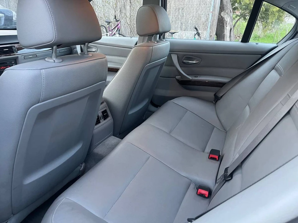 2011 BMW E90 3 Series Sedan - Image 6 of 7