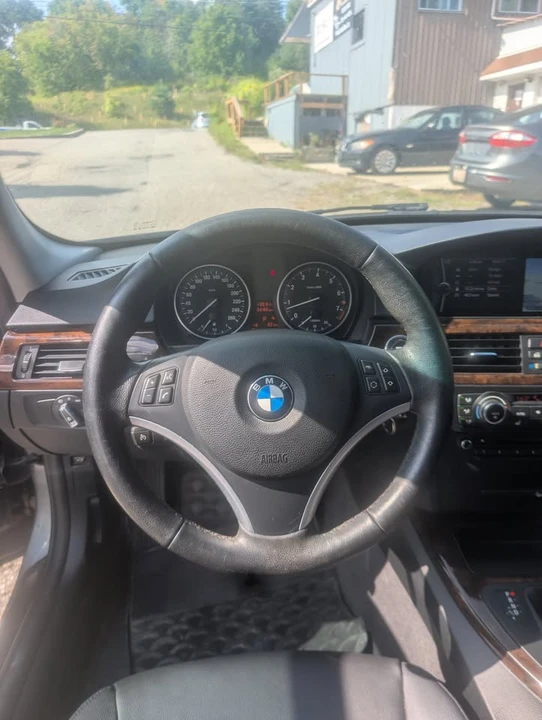 2011 BMW E90 3 Series Sedan - Image 8 of 12