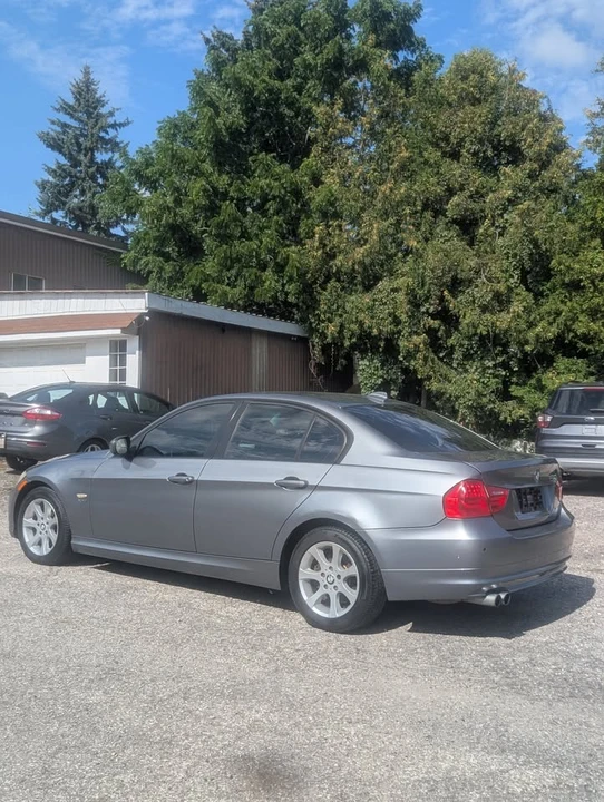 2011 BMW E90 3 Series Sedan - Image 4 of 12