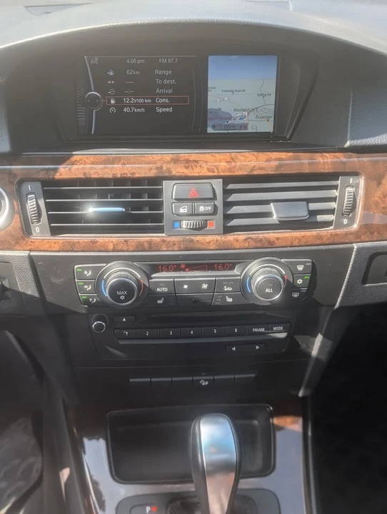 2011 BMW E90 3 Series Sedan - Image 12 of 12