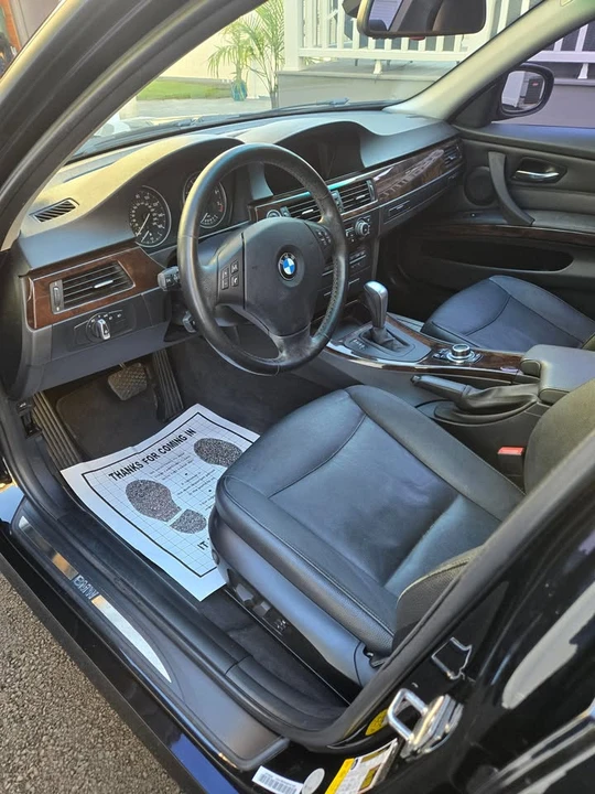 2011 BMW E90 3 Series Sedan - Image 7 of 17