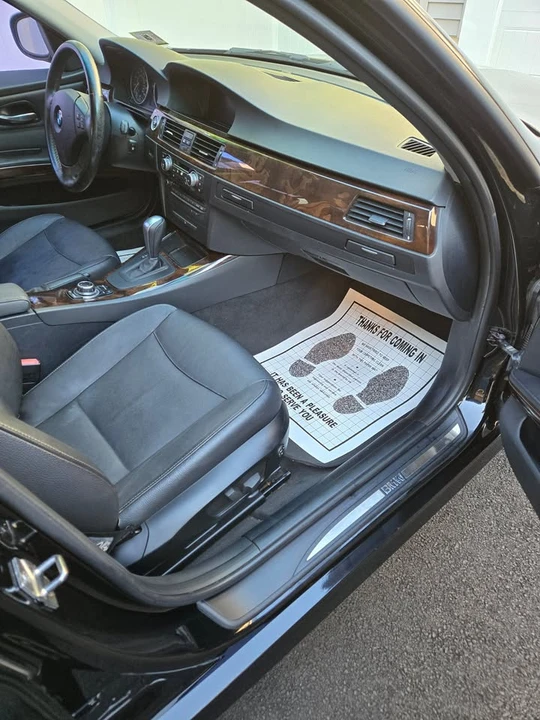 2011 BMW E90 3 Series Sedan - Image 9 of 17