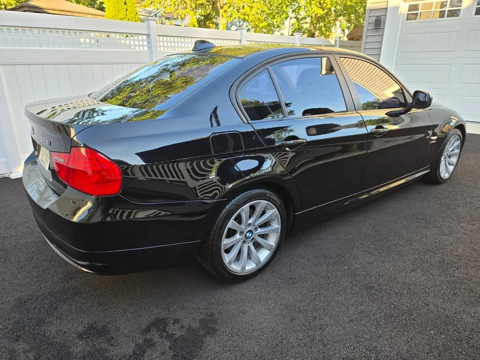 2011 BMW E90 3 Series Sedan - Image 5 of 17