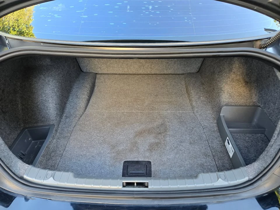 2011 BMW E90 3 Series Sedan - Image 12 of 17