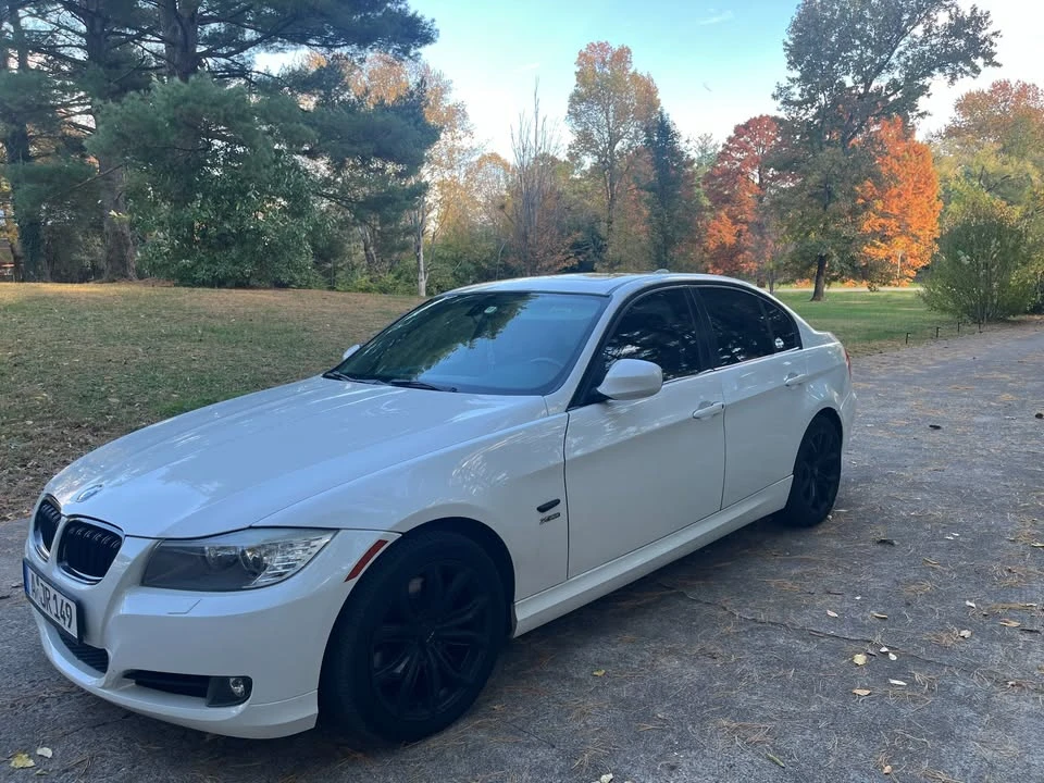 2011 BMW E90 3 Series Sedan - Image 3 of 7