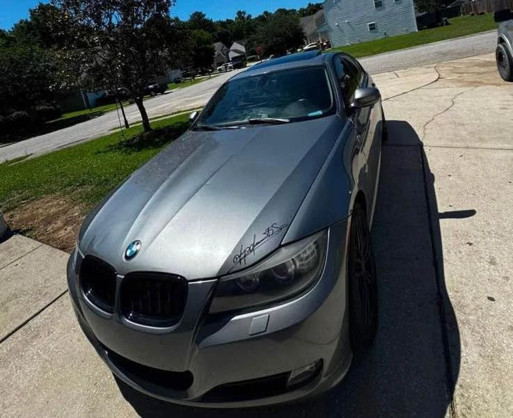 2011 BMW E90 3 Series Sedan - Image 2 of 6
