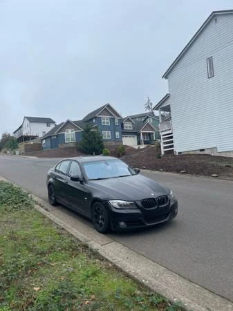 2011 BMW E90 3 Series Sedan - Image 11 of 12
