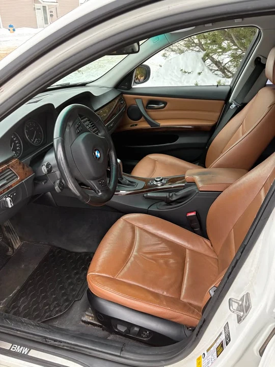 2011 BMW E90 3 Series Sedan - Image 5 of 8